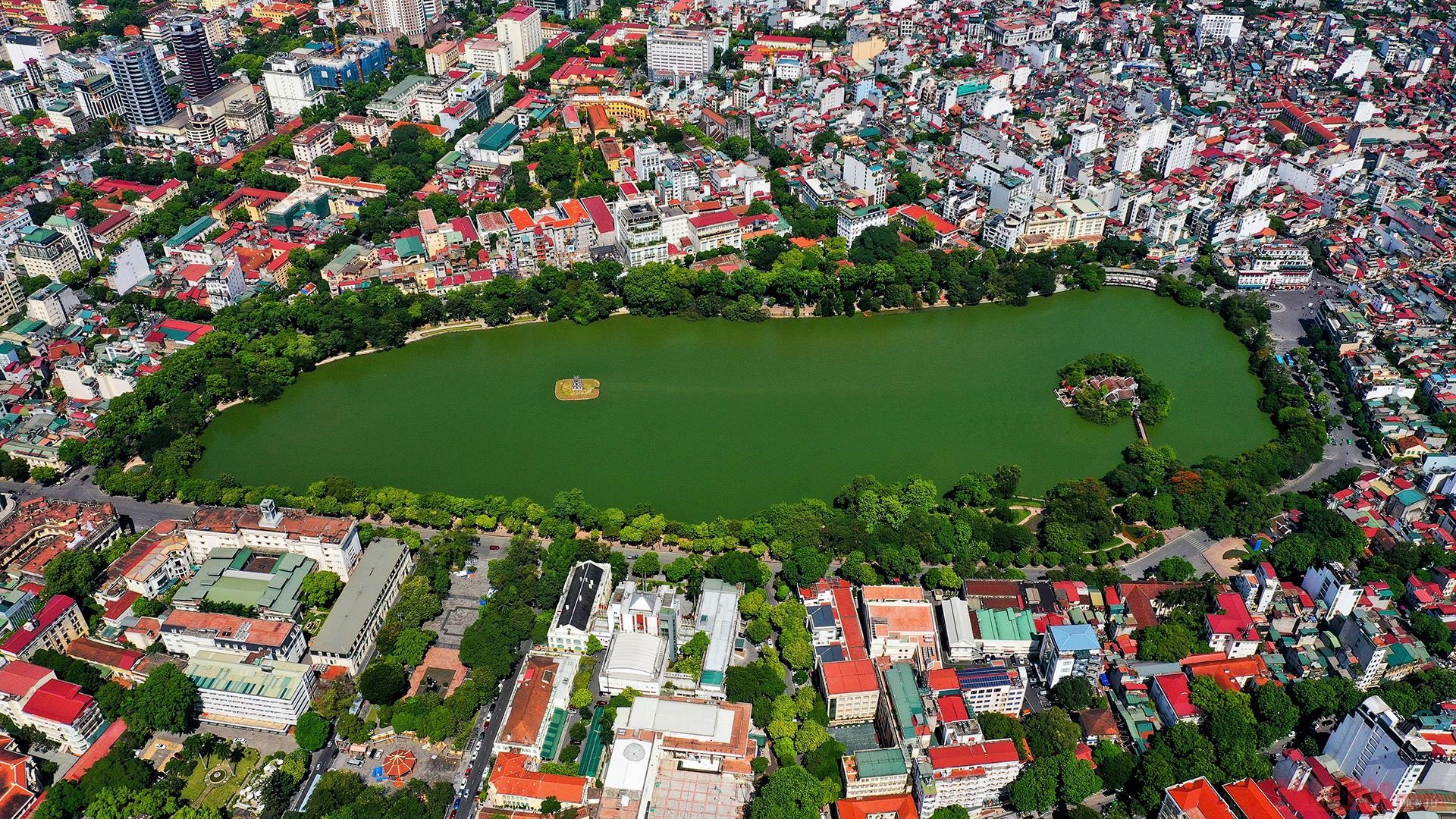 ĐỔI MỚI MÔ HÌNH TĂNG TRƯỞNG KINH TẾ THỦ ĐÔ HÀ NỘI ĐẾN NĂM 2030