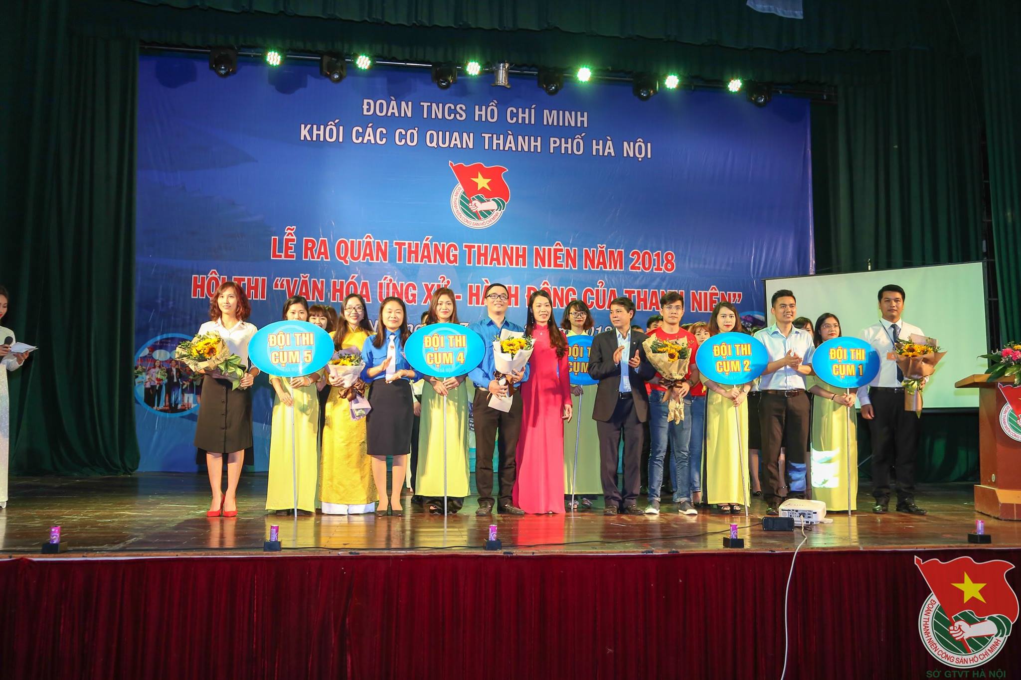Đoàn thanh niên Viện NCPT kinh tế - xã hội Hà Nội tham dự hội thi “Văn hóa ứng xử - hành động của thanh niên” tại lễ ra quân tháng thanh niên năm 2018