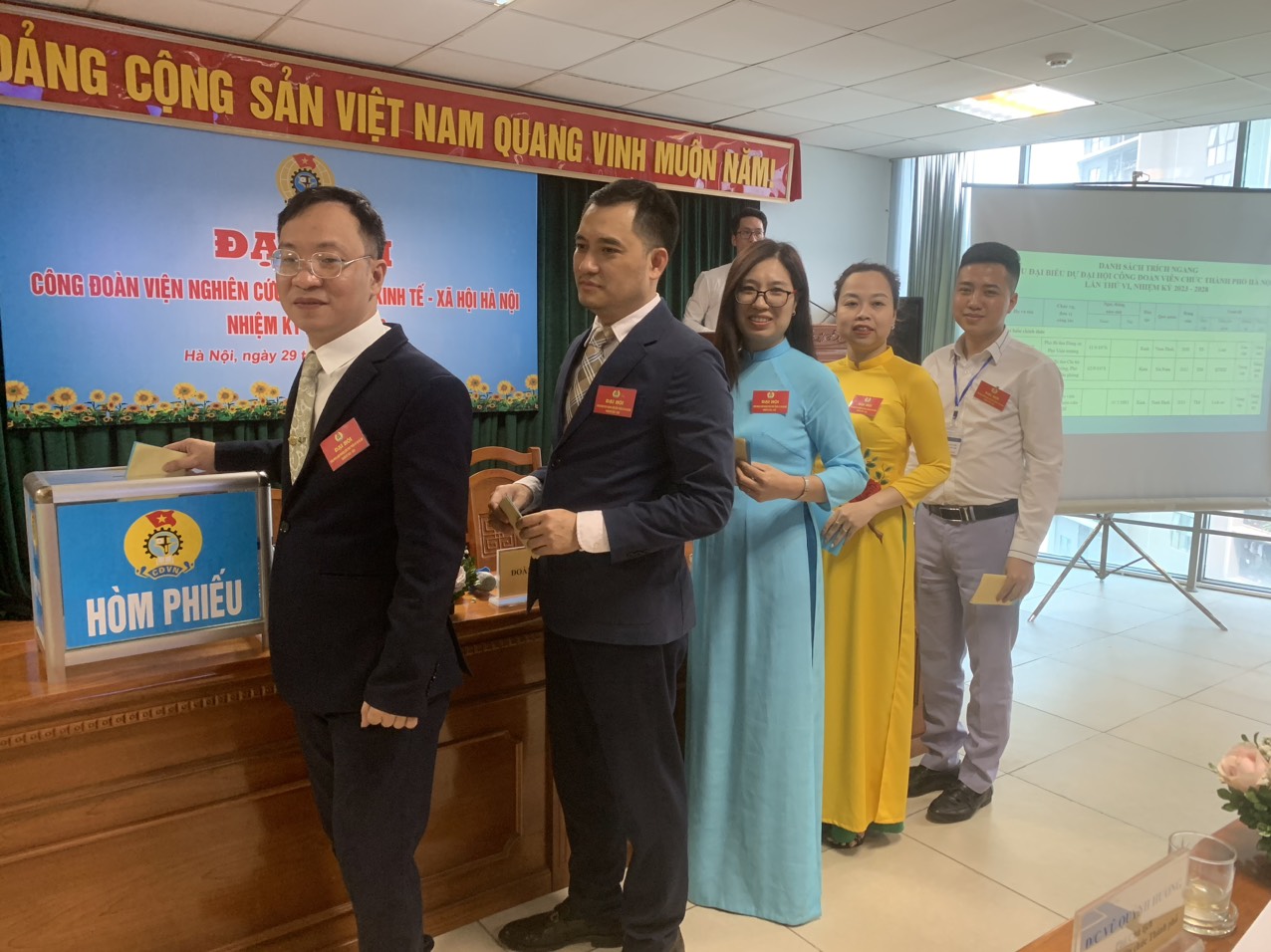 Đại hội Công đoàn Viện Nghiên cứu phát triển kinh tế - xã hội Hà Nội nhiệm kỳ 2023 - 2028