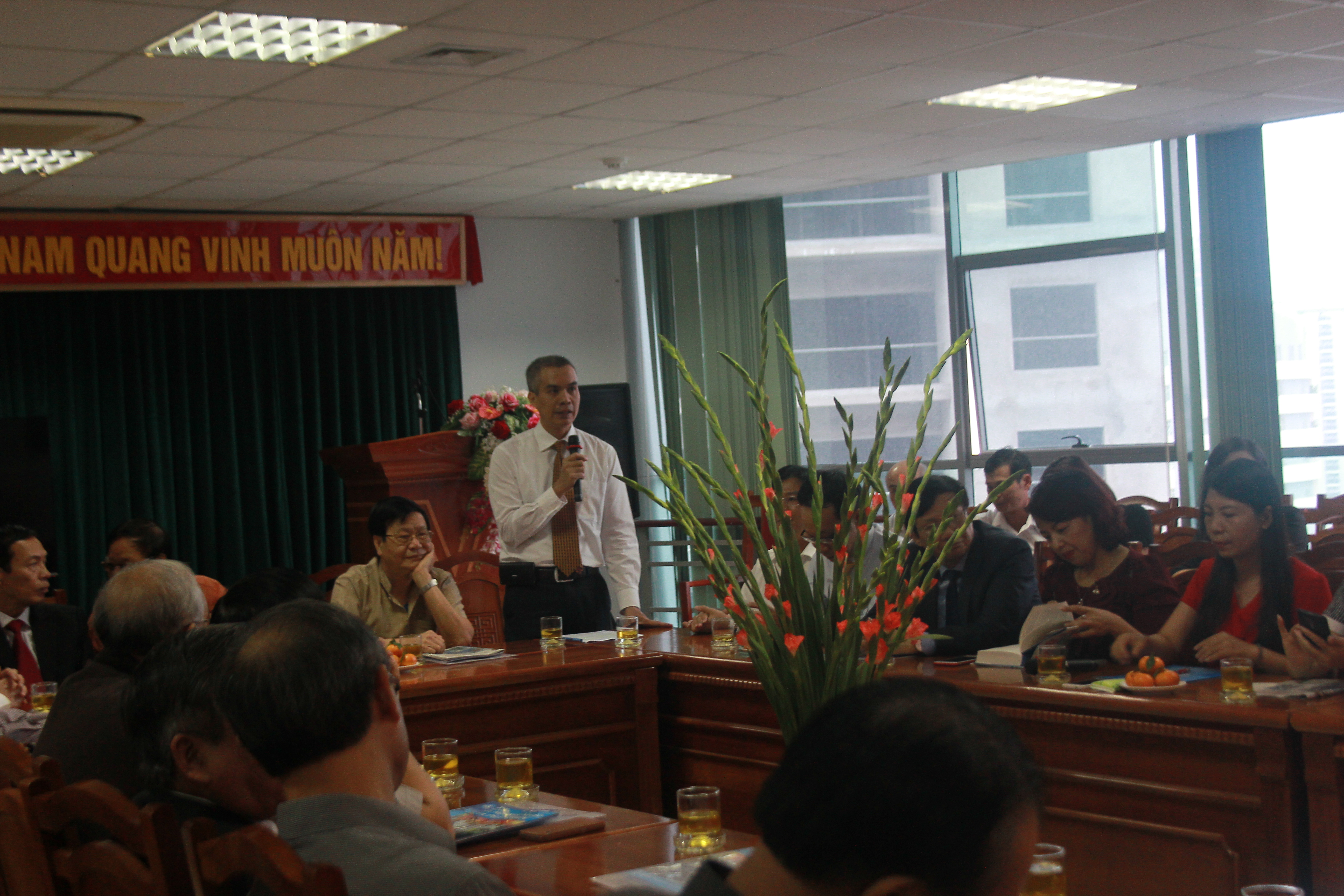 Gặp mặt kỷ niệm 19 năm ngày thành lập Viện NCPT Kinh tế Xã Hội - Hà Nôi