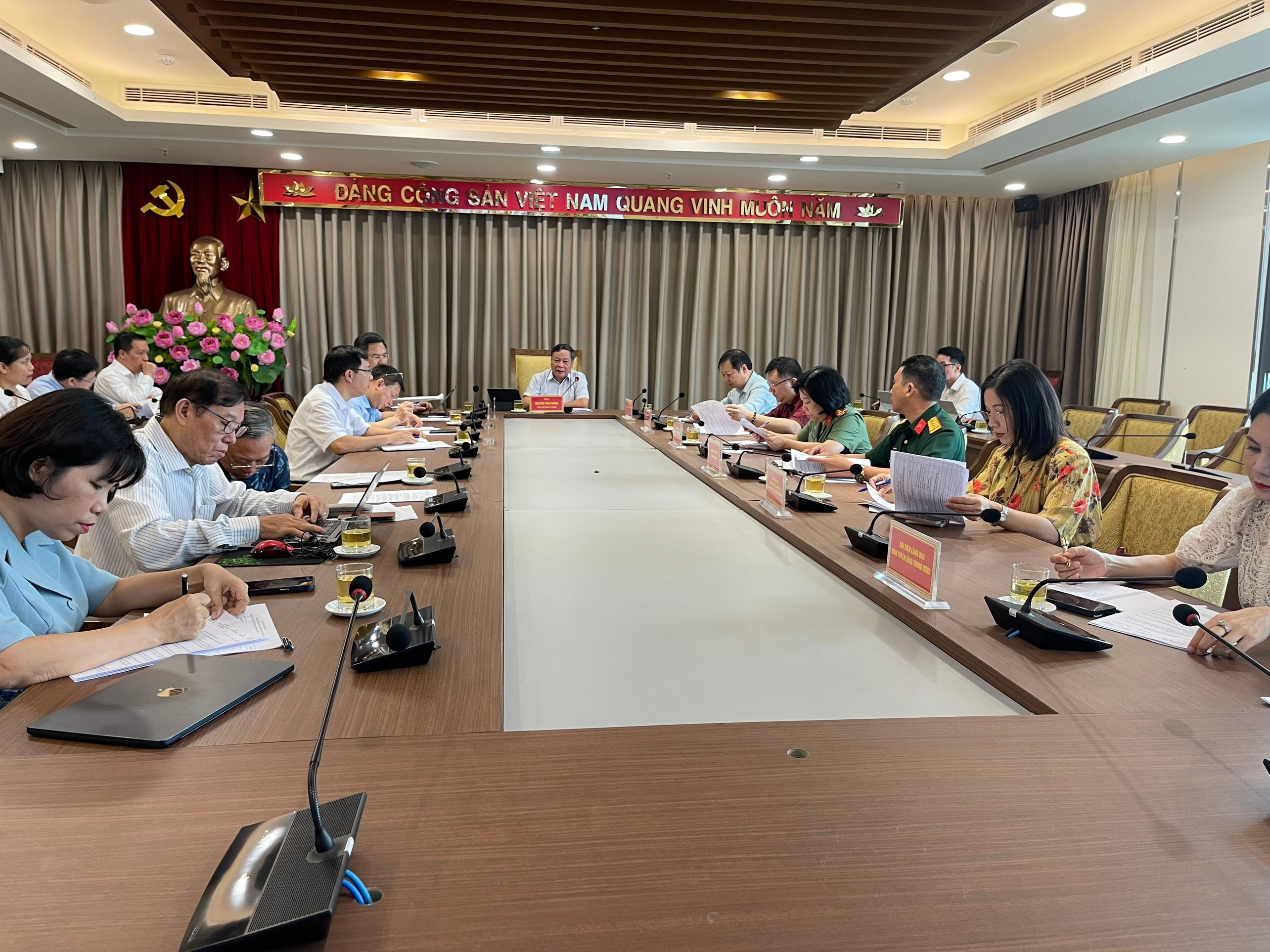Hội nghị cho ý kiến về nội dung font class= highlight chuẩn font  font class= highlight bị font và Kế hoạch tổ chức Hội thảo Khoa học cấp Quốc gia kỷ niệm 70 năm Ngày giải phóng Thủ đô 10 10 1954-10 10 2024