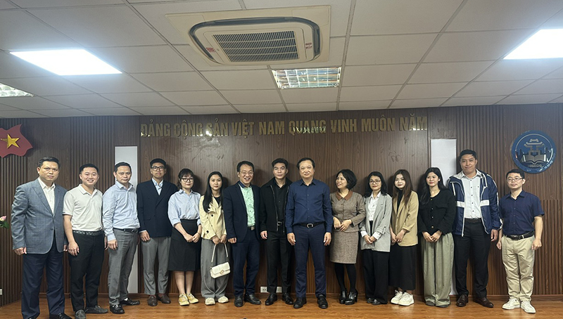 Viện Nghiên cứu phát triển kinh tế - xã hội Hà Nội font class= highlight tiếp font nhận 11 viên chức trúng tuyển năm 2024