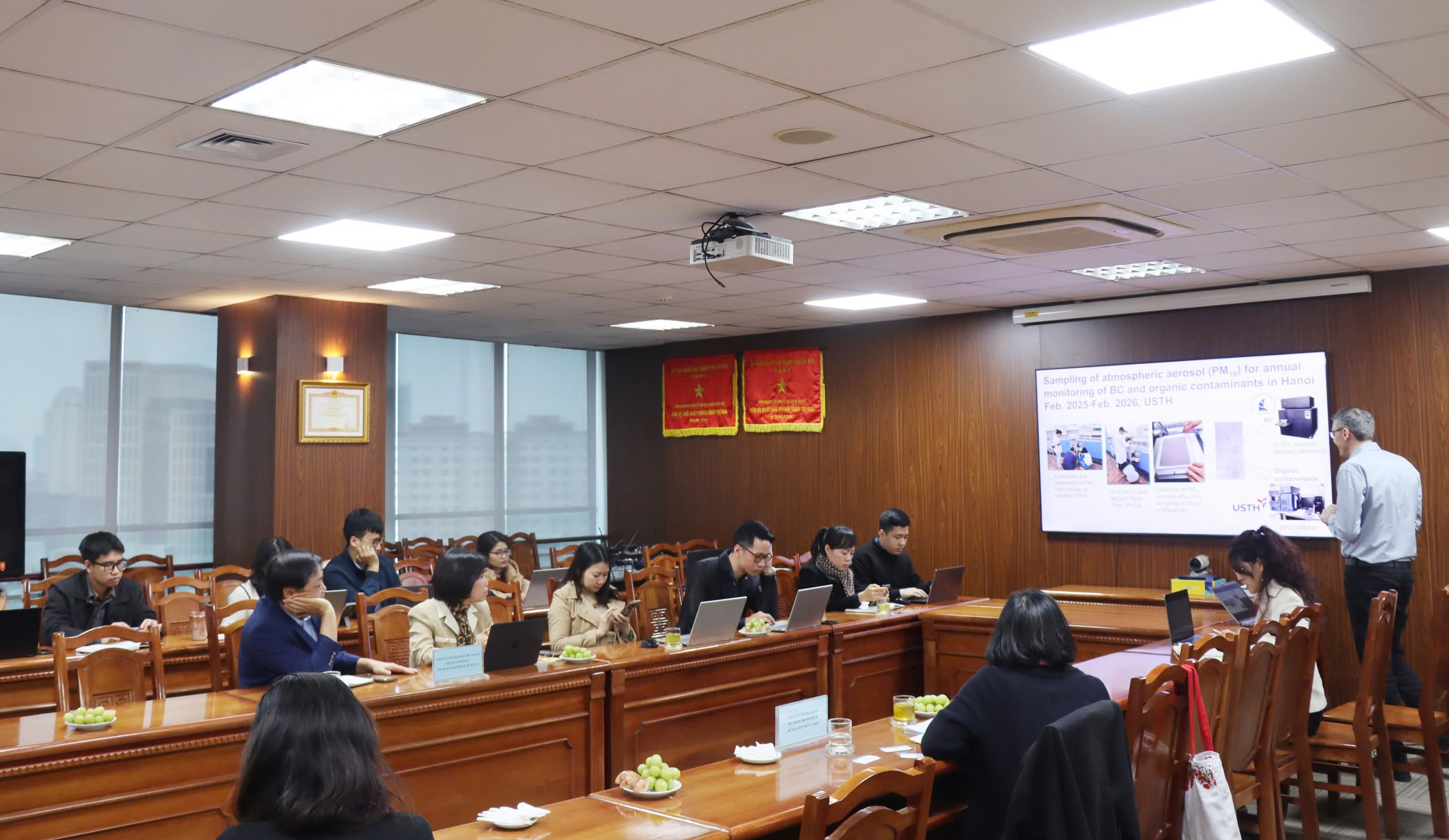 Triển vọng font class= highlight hợp font  font class= highlight tác font giữa HISEDS với IRD Cộng hoà Pháp về nghiên cứu môi trường