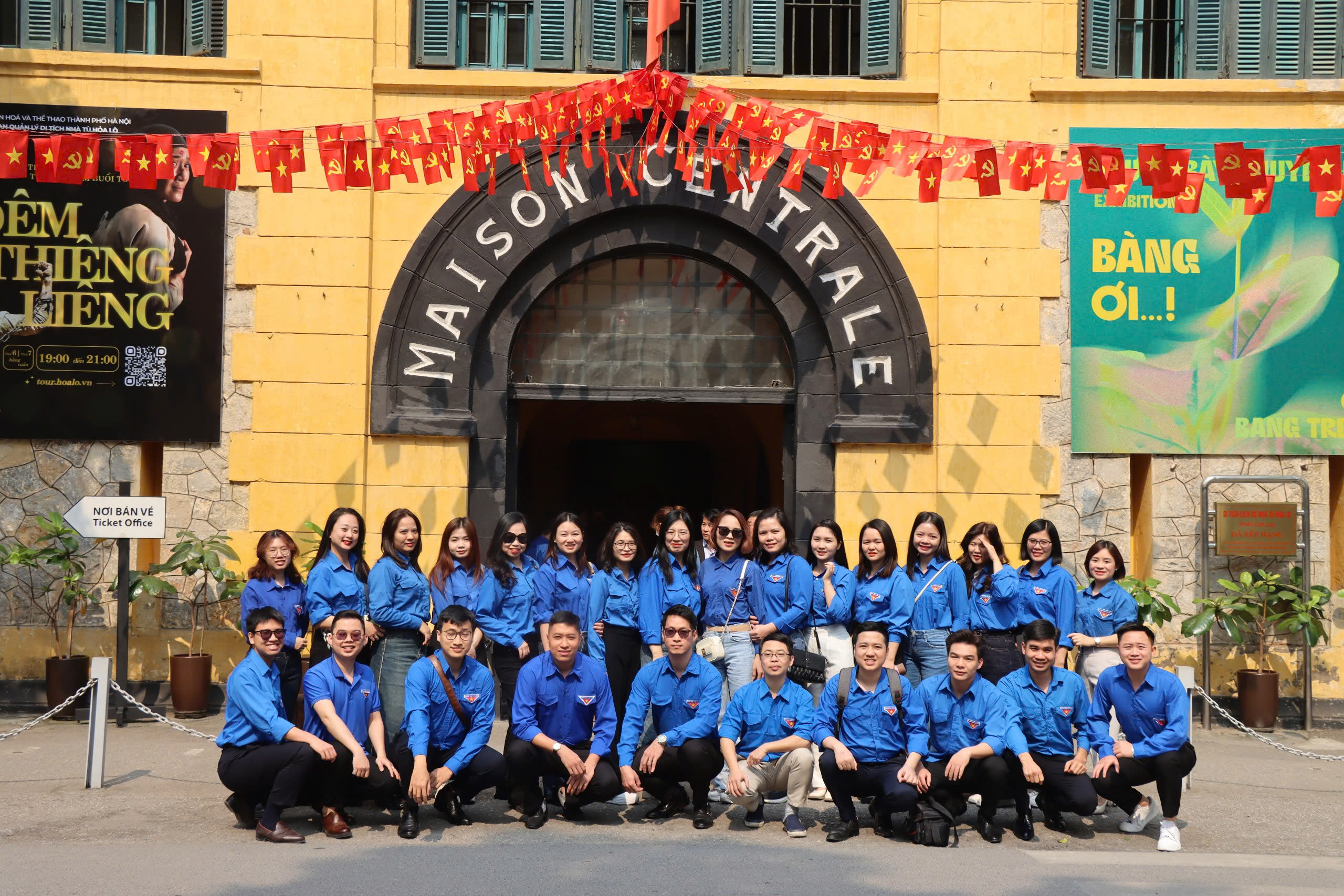 Sinh hoạt chính trị tại font class= highlight di font tích lịch sử Nhà tù Hỏa Lò