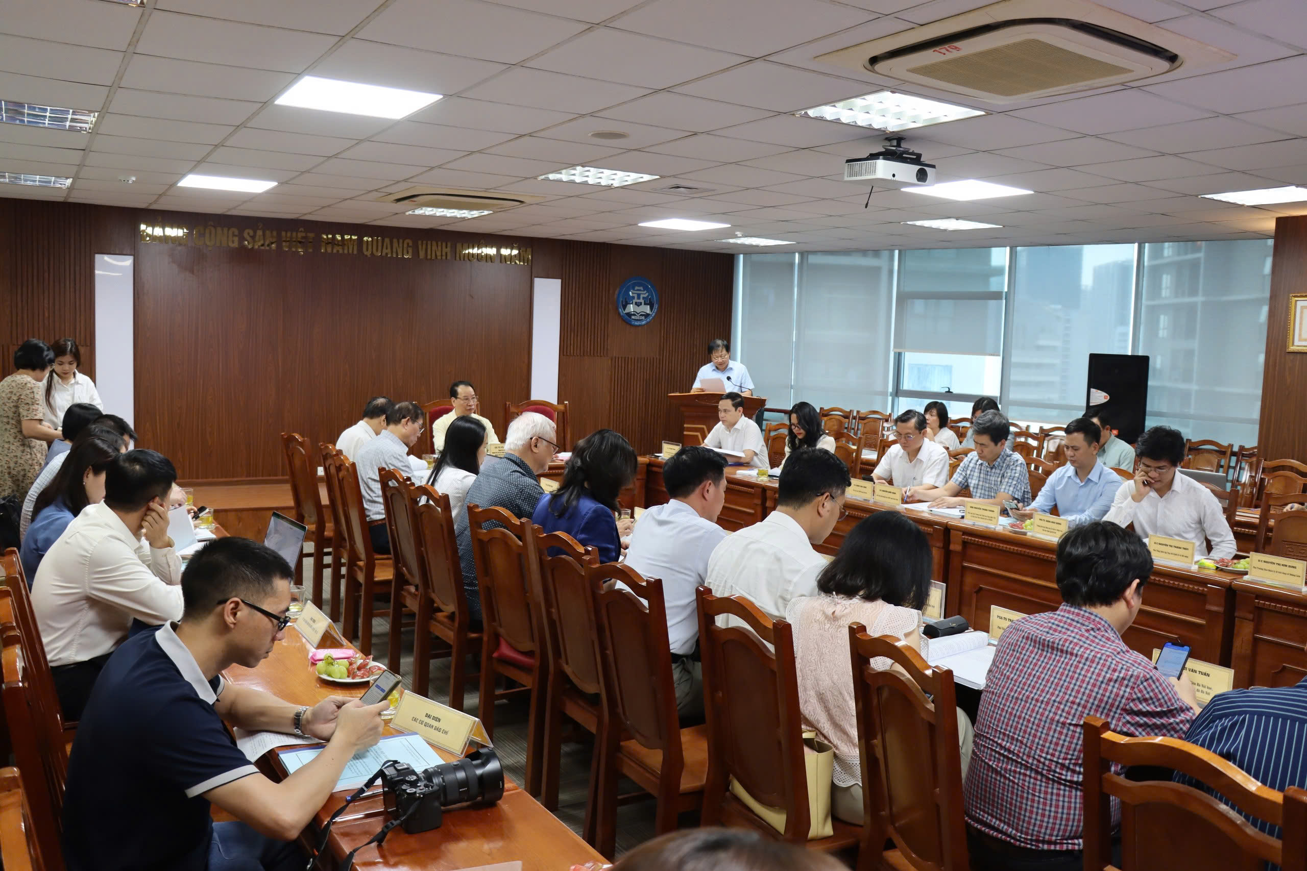 Hội thảo khoa học về liên kết vùng trong phát triển công nghiệp font class= highlight văn font hóa Thủ đô với một số tỉnh thuộc vùng đồng bằng sông Hồng