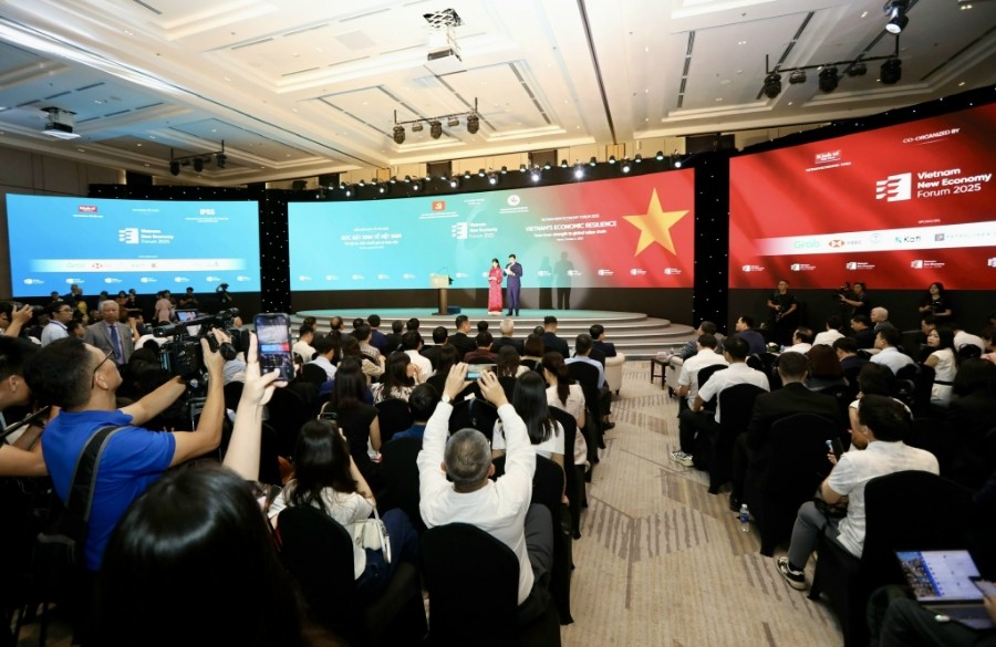 Diễn đàn Kinh tế mới 2025 Sức bật kinh tế Việt font class= highlight Nam font , từ nội lực đến chuỗi giá trị toàn cầu