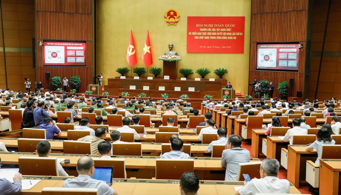 Hội nghị toàn quốc nghiên cứu, học tập, quán triệt và triển khai thực hiện Nghị quyết Hội nghị lần thứ ba Ban Chấp hành Trung ương Đảng khóa XIV